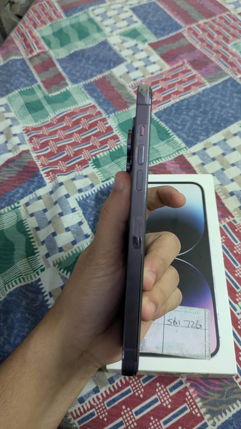 iPhone 14 Pro Max 2