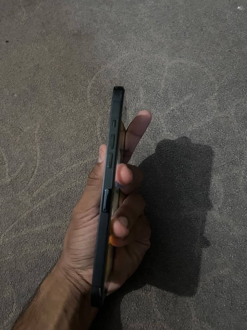 Apple iPhone 12 Pro Max 3