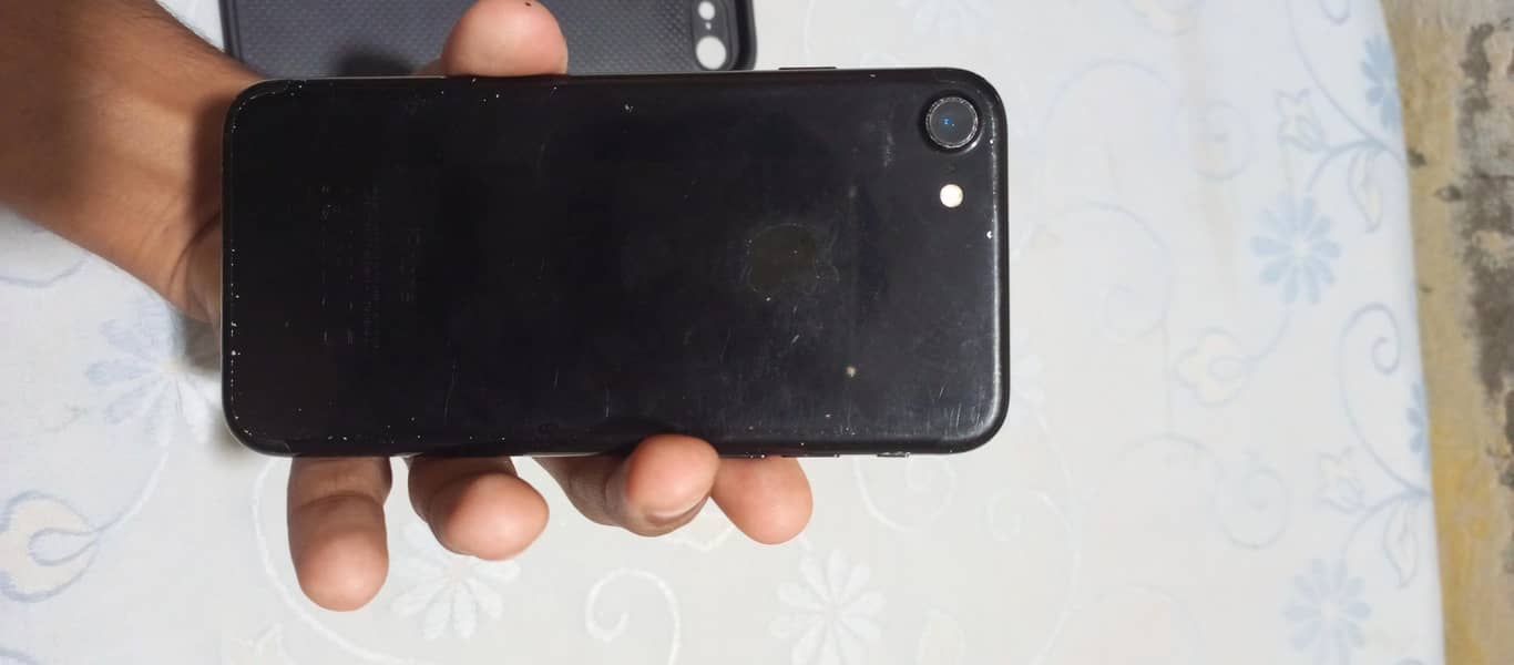Apple iPhone 7 6