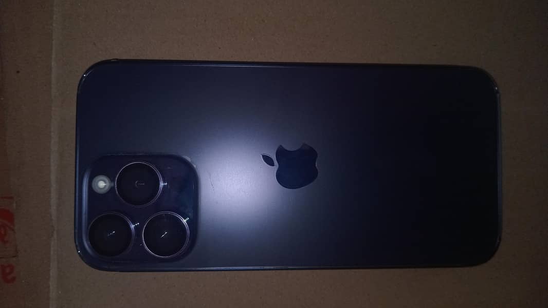 Apple iPhone 14 Pro Max 0