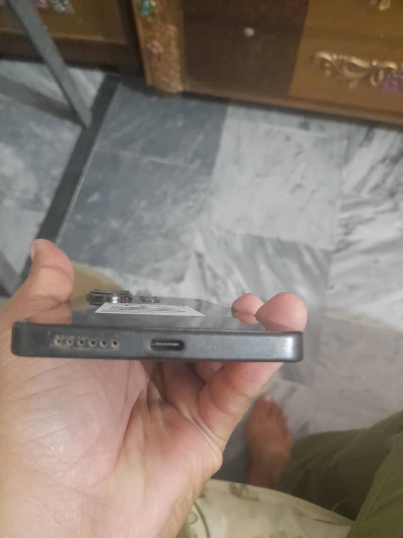 Xiaomi Redmi Note 13 Pro 3