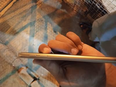 Samsung S7 Snapdragon 820 - 4/32 - PTA Approved - Minor Shade