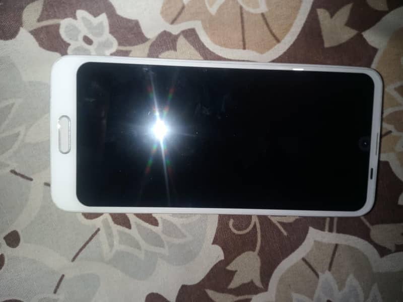 Sharp Aquos R2 3
