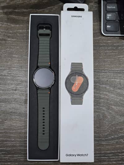 Samsung watch 7 40mm like new