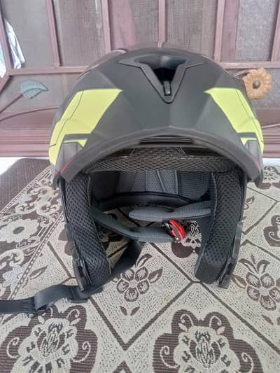 Flip up helmet