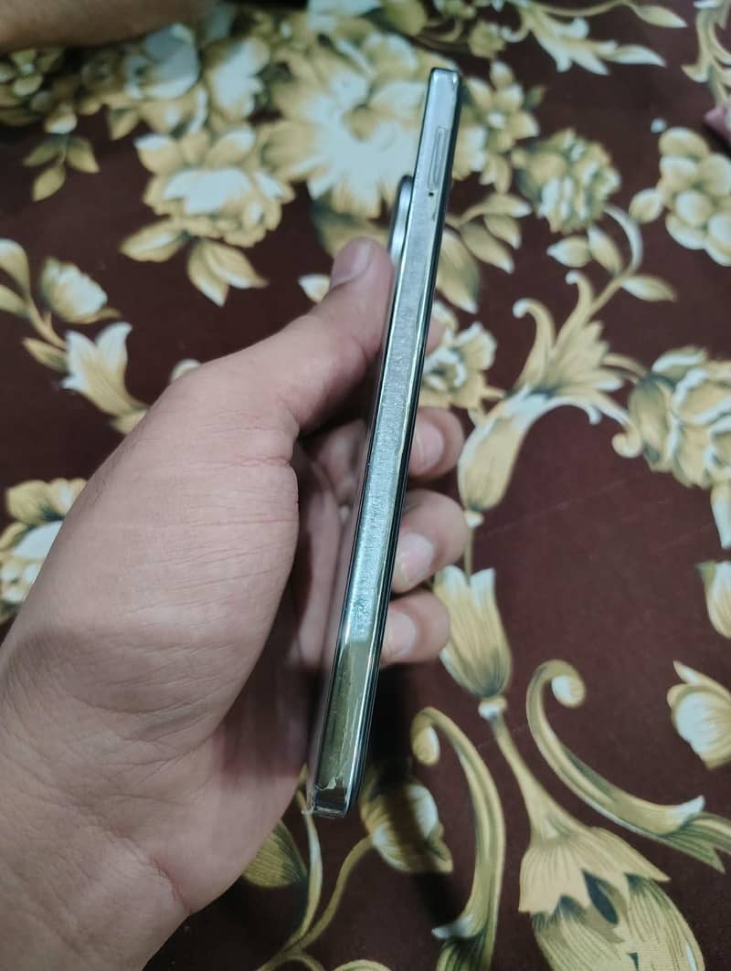 Tecno CAMON 30 4