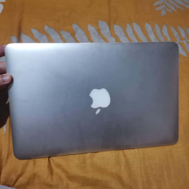 MacBook 2