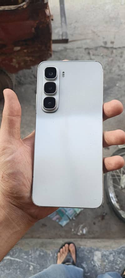 Infinix hot 60i 6/128