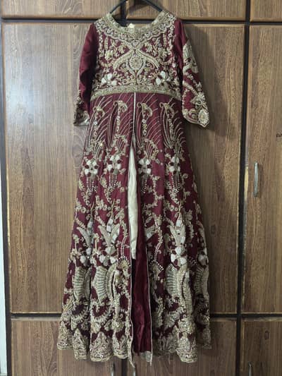 A very nice and flamboyant dress for shadi events