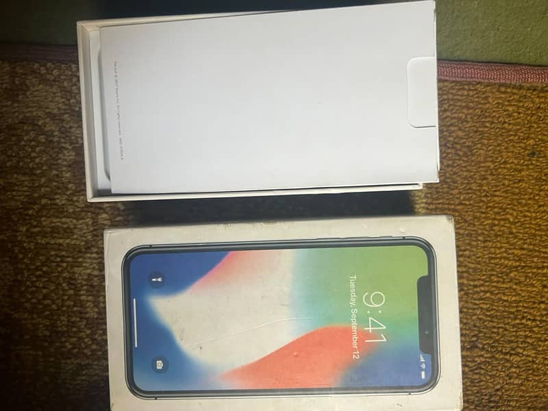 Apple iPhone X 4