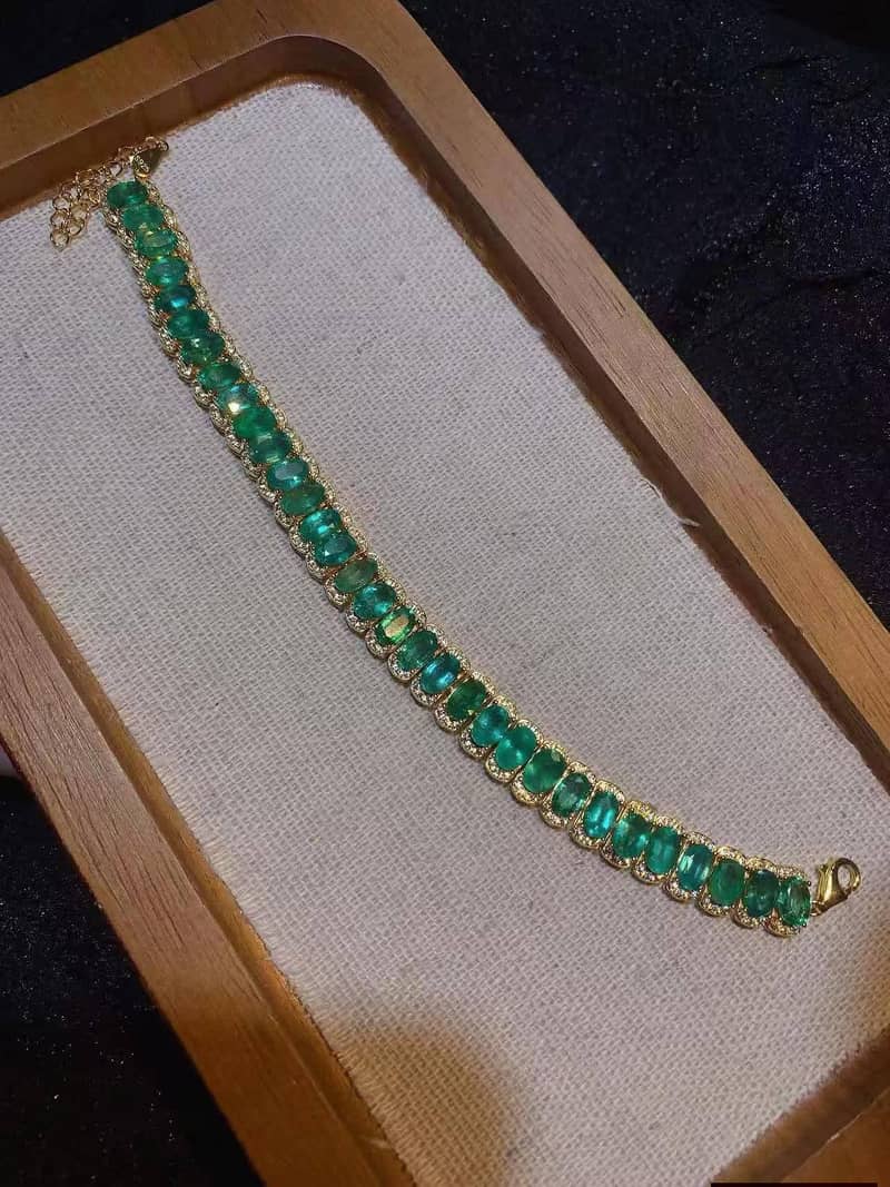EMERALD BRACELET 0