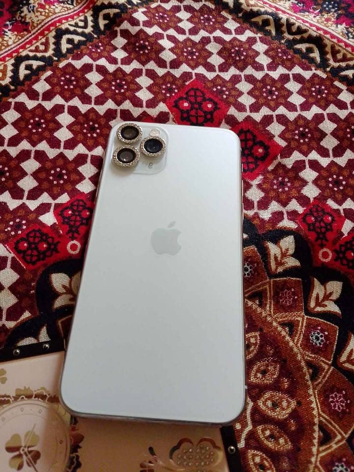 Apple iPhone 11 Pro 1