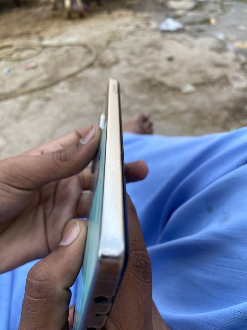 Tecno CAMON 30 1