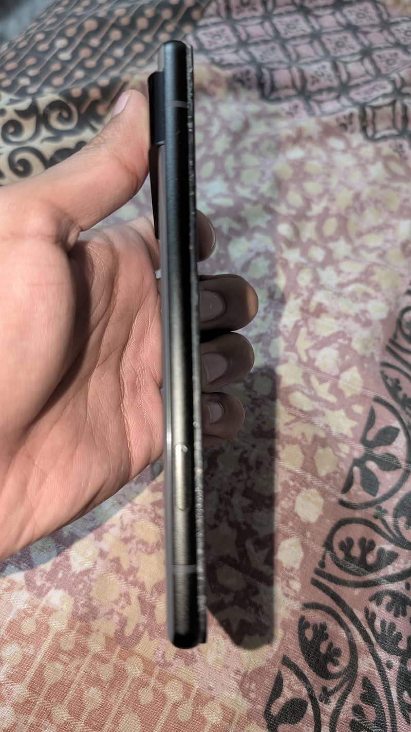 Google Pixel 6 4