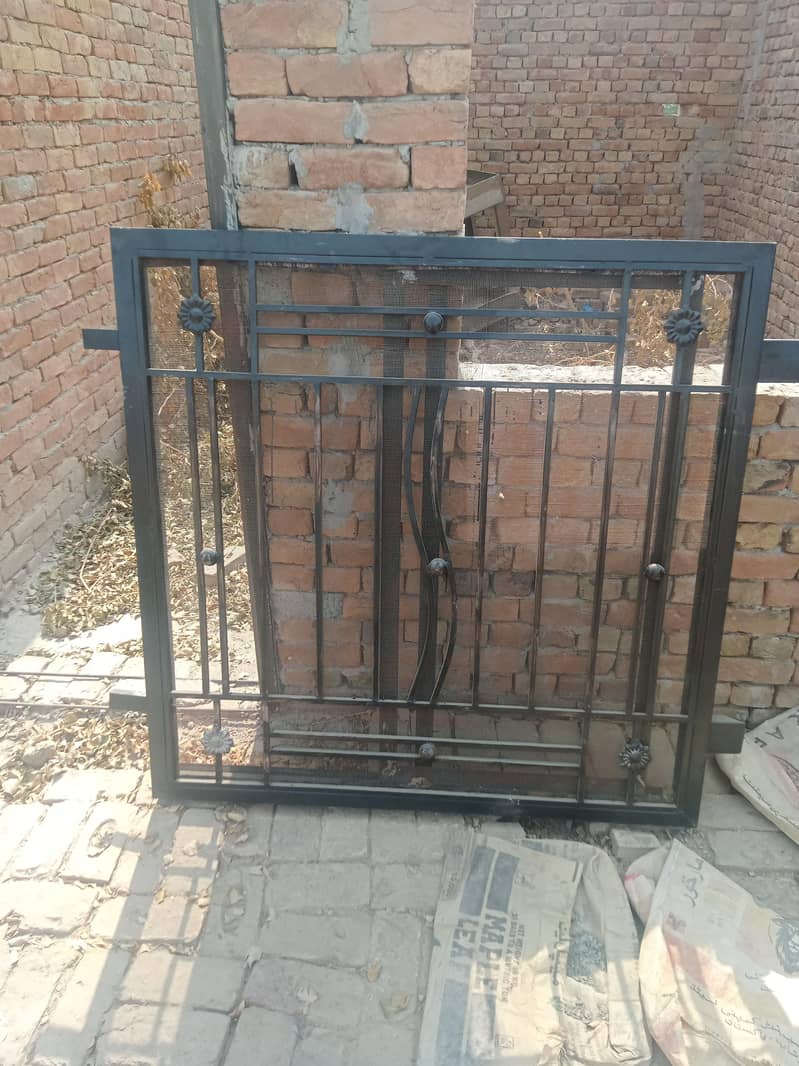 4×4 window 1