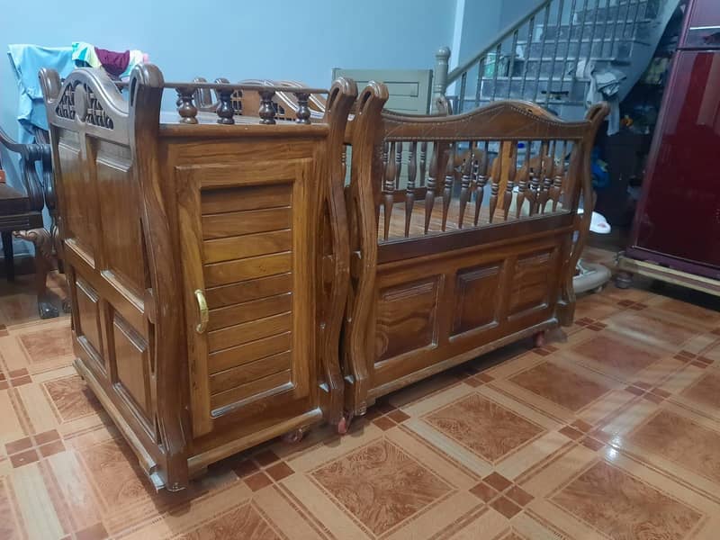 Baby cot 3