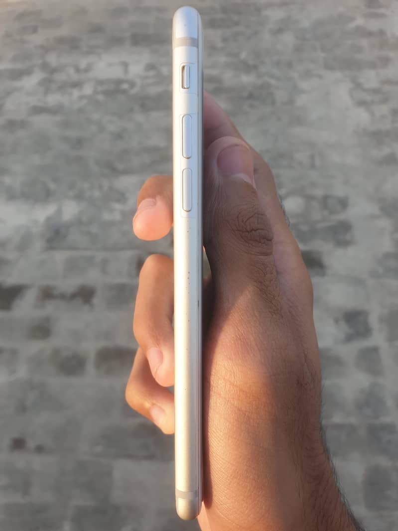 Apple iPhone 7 6