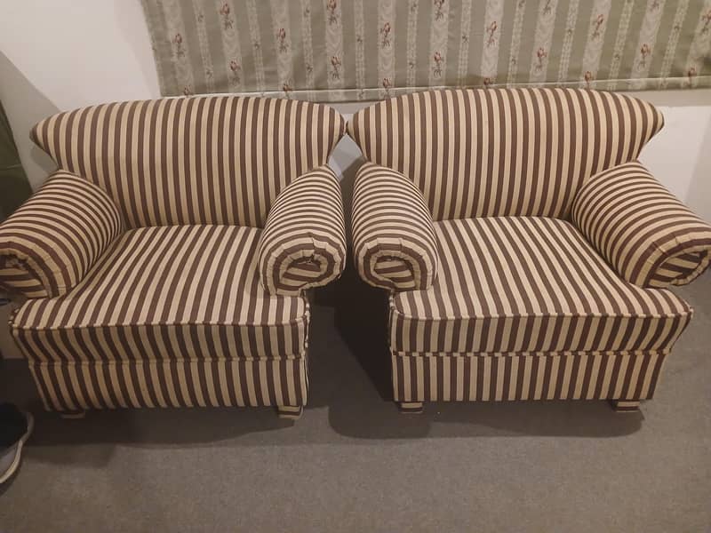 7 seater sofa 0