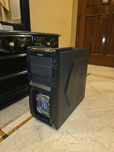 Desktop PC for Sale - Intel Core i7, 8GB DDR4 RAM, Dedicated GPU