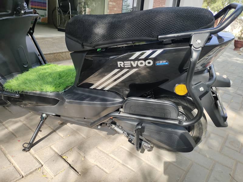 Revoo C32 EV Scooty 2026 Condition | Aftermarket Upgrade 3