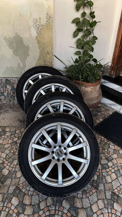 Urgent sale 17 inch rim with tyre