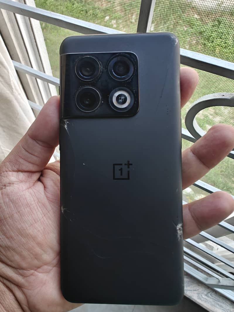 One Plus 10 Pro 1