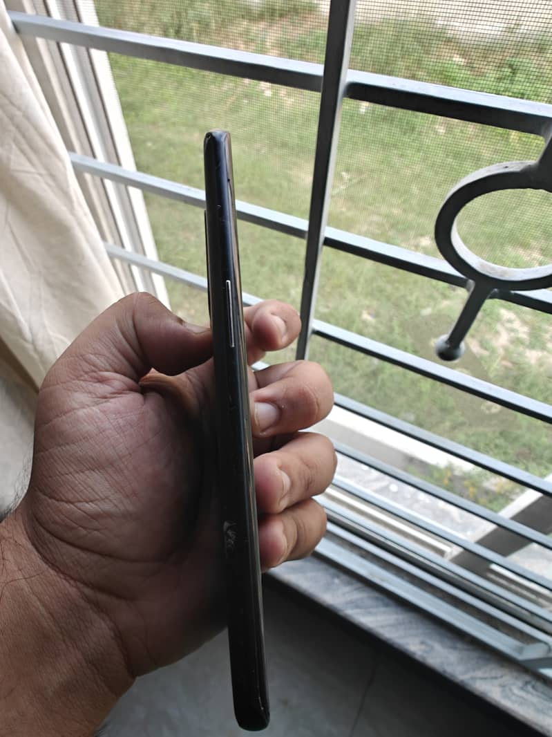One Plus 10 Pro 4