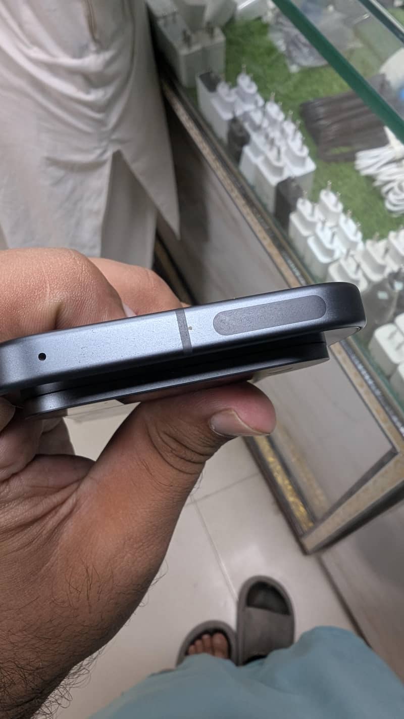 Google Pixel 9 3