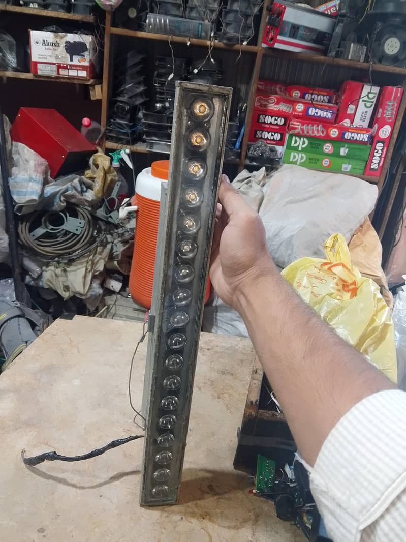 linear LED wall washer light 0