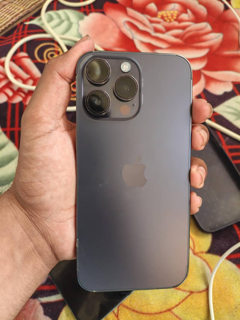 Apple iPhone 14 Pro Max 8