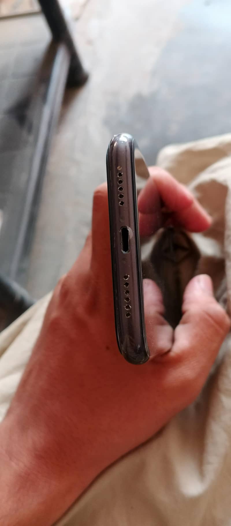 Apple iPhone 11 4