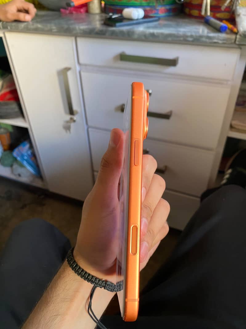 Apple iPhone 17 Pro Max 1