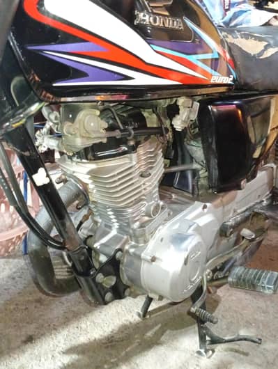 Honda 125 seald engine