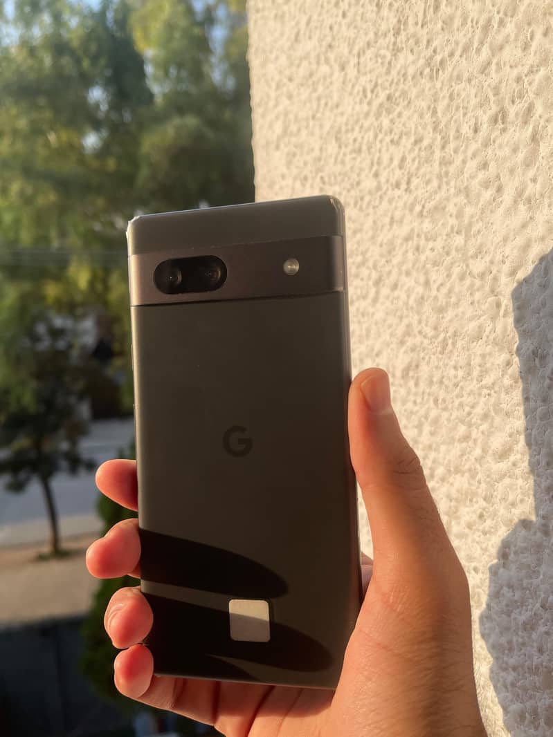 Google Pixel 7a 2