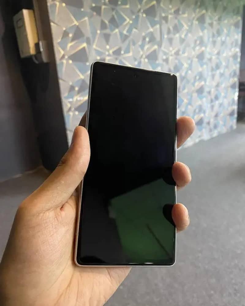 Google Pixel 7a 1