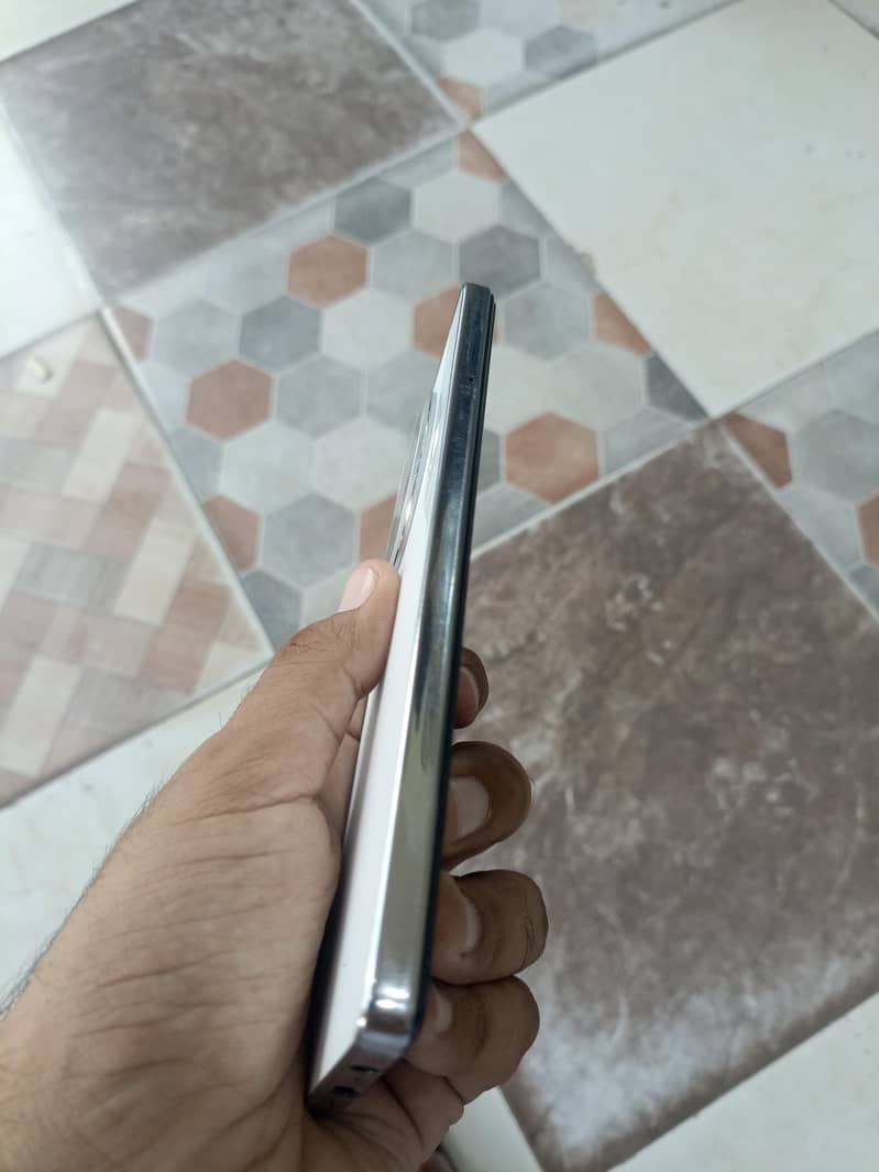 Tecno CAMON 30 2