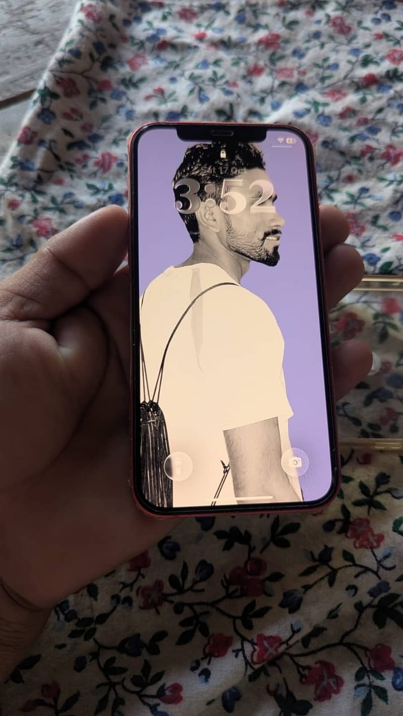 Apple iPhone 12 1