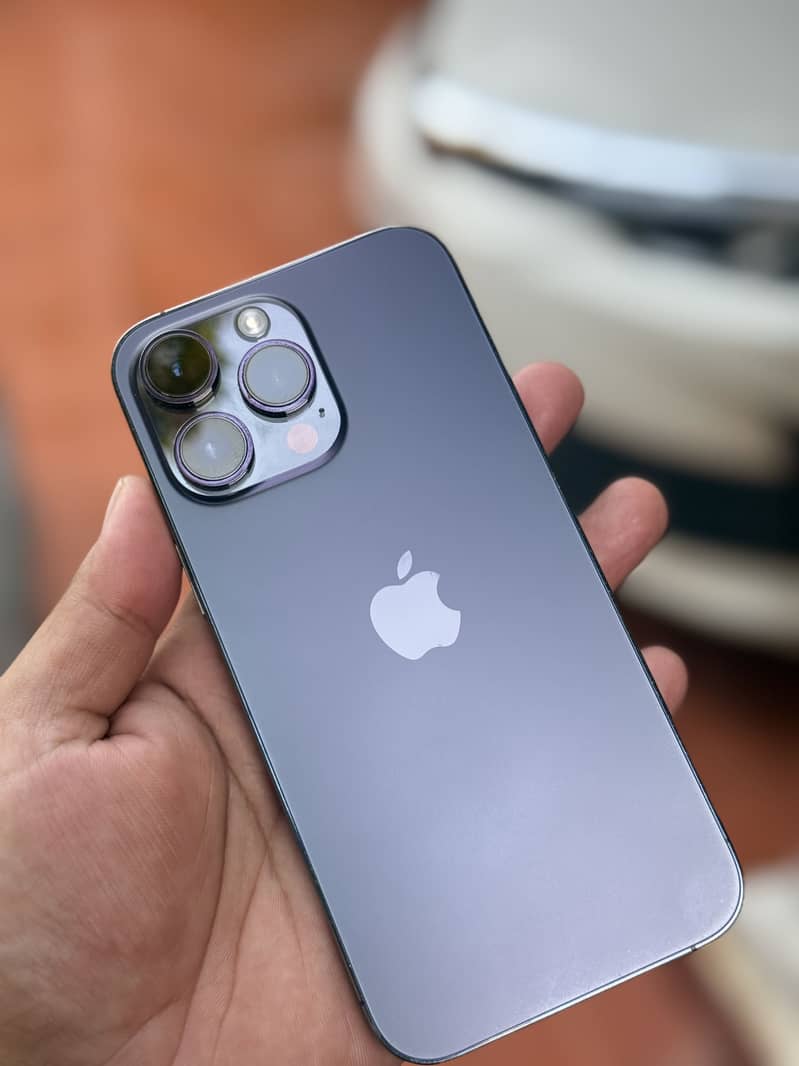 Apple iPhone 14 Pro Max 0