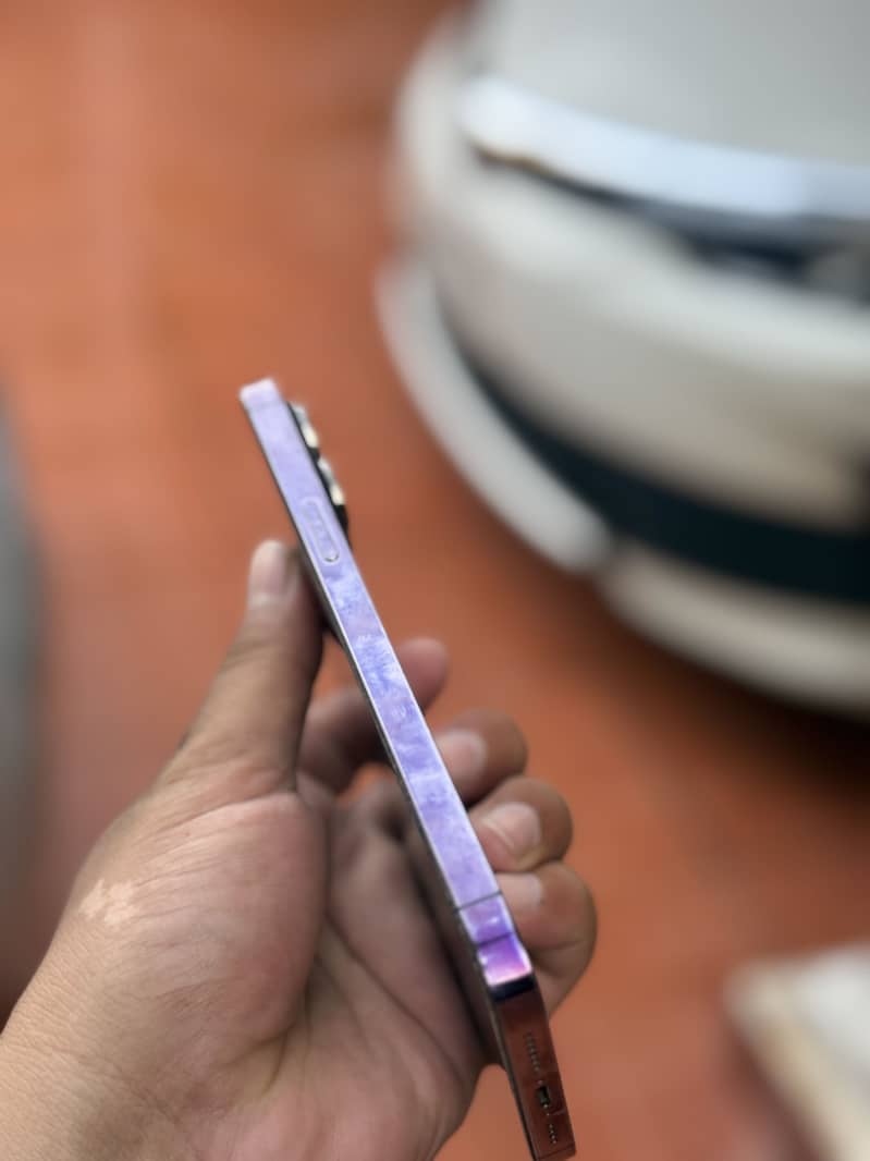 Apple iPhone 14 Pro Max 3