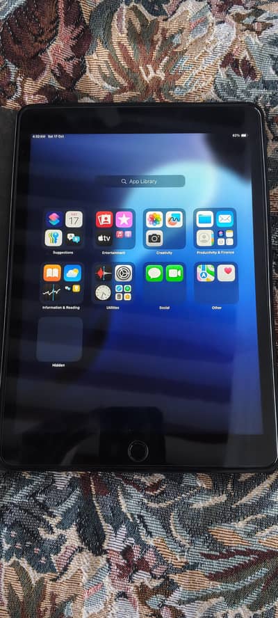Apple iPad 7th Generation 128GB – Excellent Condition