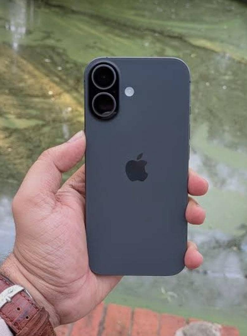 Apple iPhone 17 0
