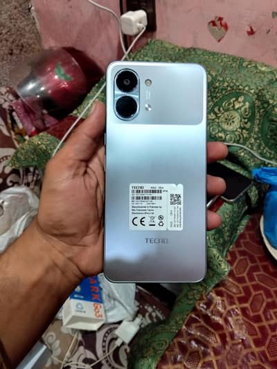 Tecno Spark go3 4+4/128 box open