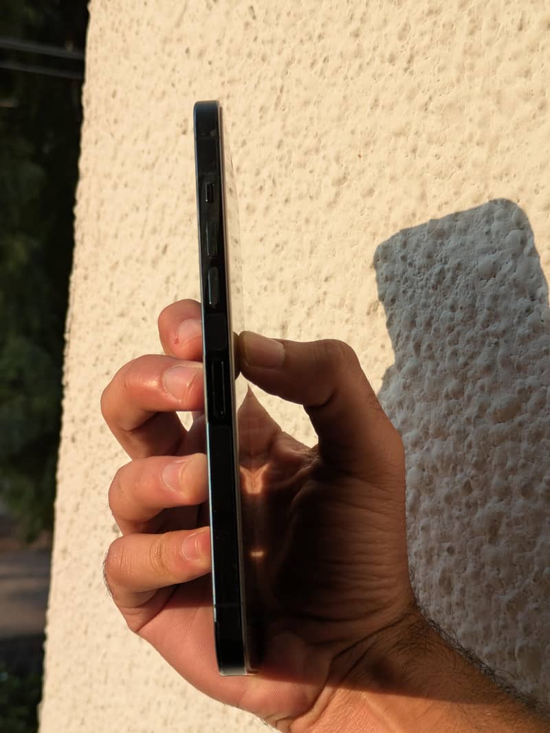 Apple iPhone 12 Pro Max 3