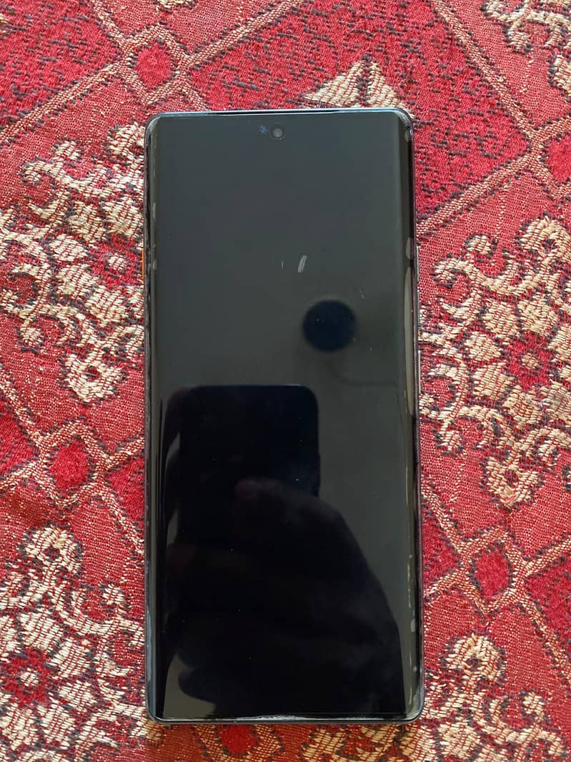 Tecno CAMON 40 Pro 0