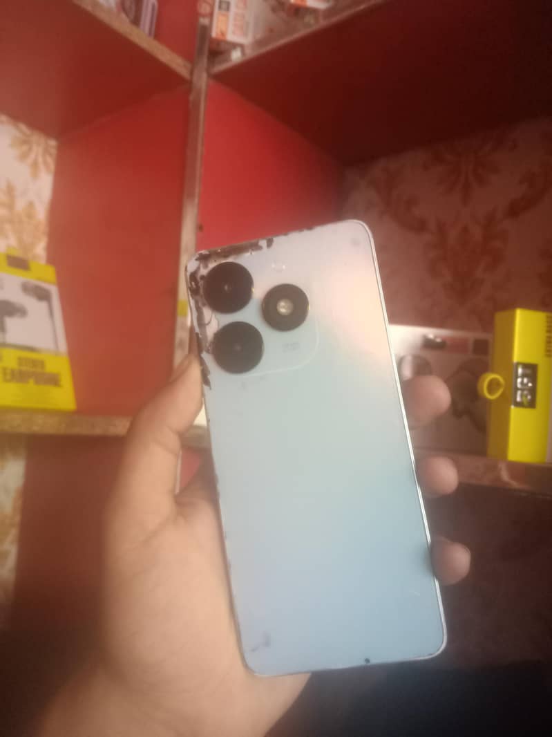 Tecno Spark Go 1
