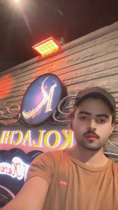 Mere Age 18 year hay or Mujh Job Chhhye Parha Likha Ho