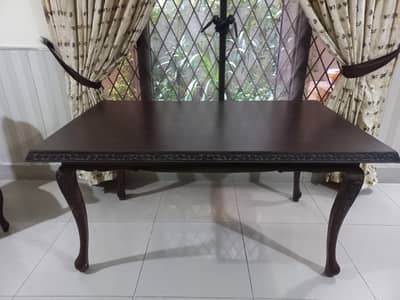 Dining Table / Decorarion Table