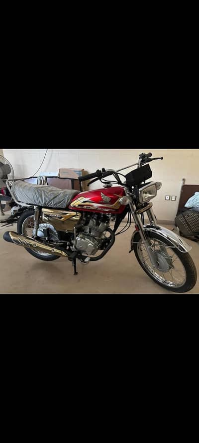 Honda 125 gold edition
