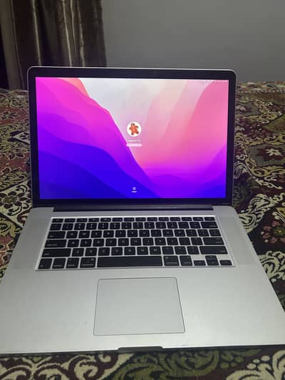 Apple MacBook Pro 15-inch Retina Mid 2015