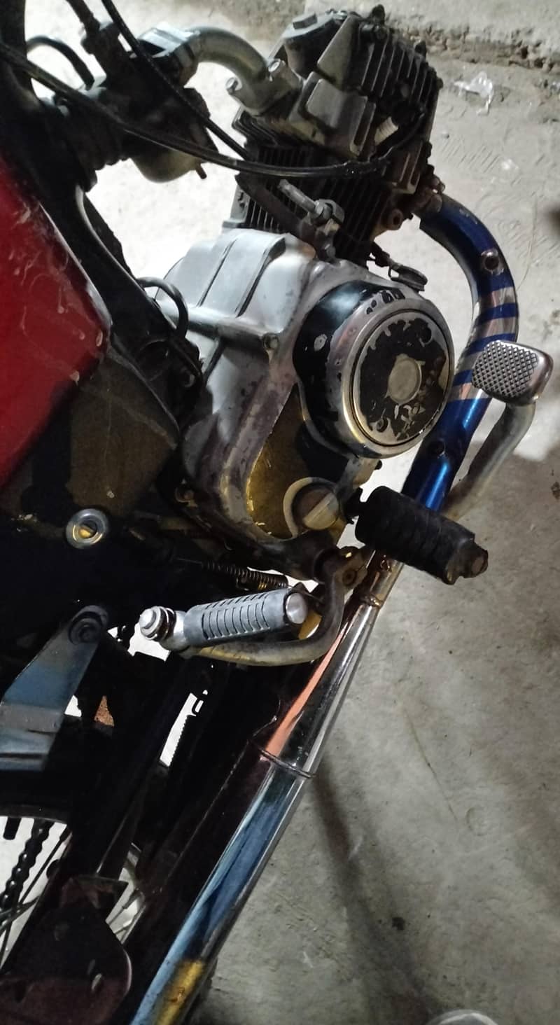 Honda CD70cc 4